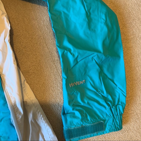 The North Face Hyvent Rain Jacket - Picture 2 of 8